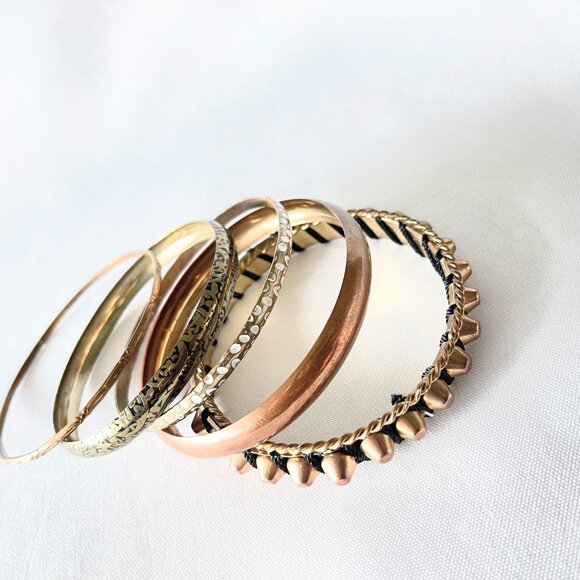 Set of 6 Gold-Tone Bangles - Picture 3 of 8